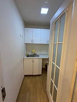 Kirayə verilir 1 otaqlı ofis 40 m²