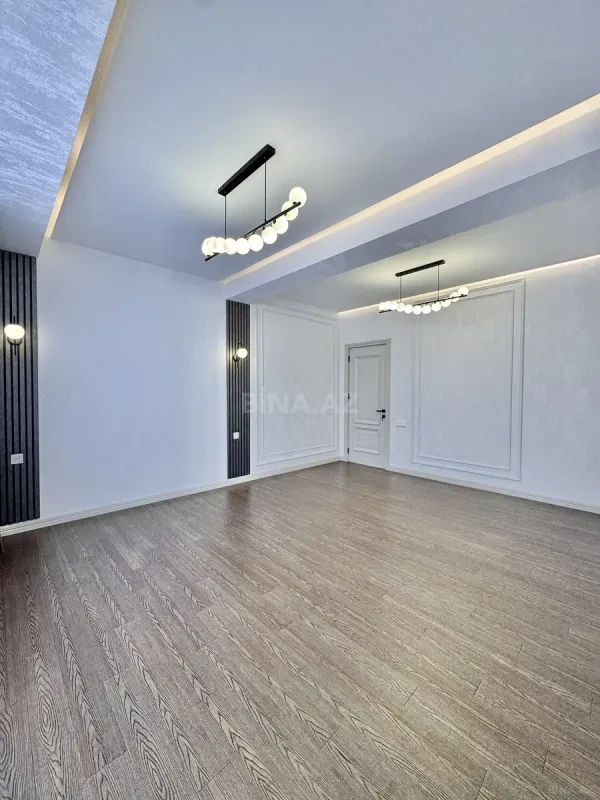 Satılır 3 otaqlı mənzil 140 m²