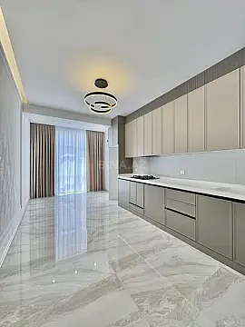 Satılır 3 otaqlı mənzil 140 m²