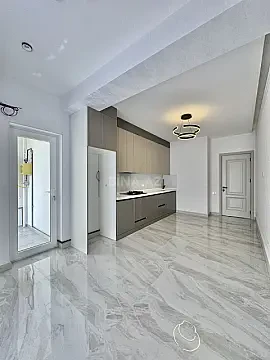 Satılır 3 otaqlı mənzil 140 m²