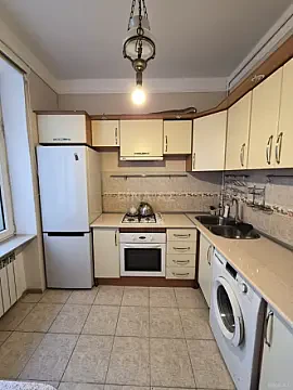 Kirayə verilir 3 otaqlı mənzil 110 m²