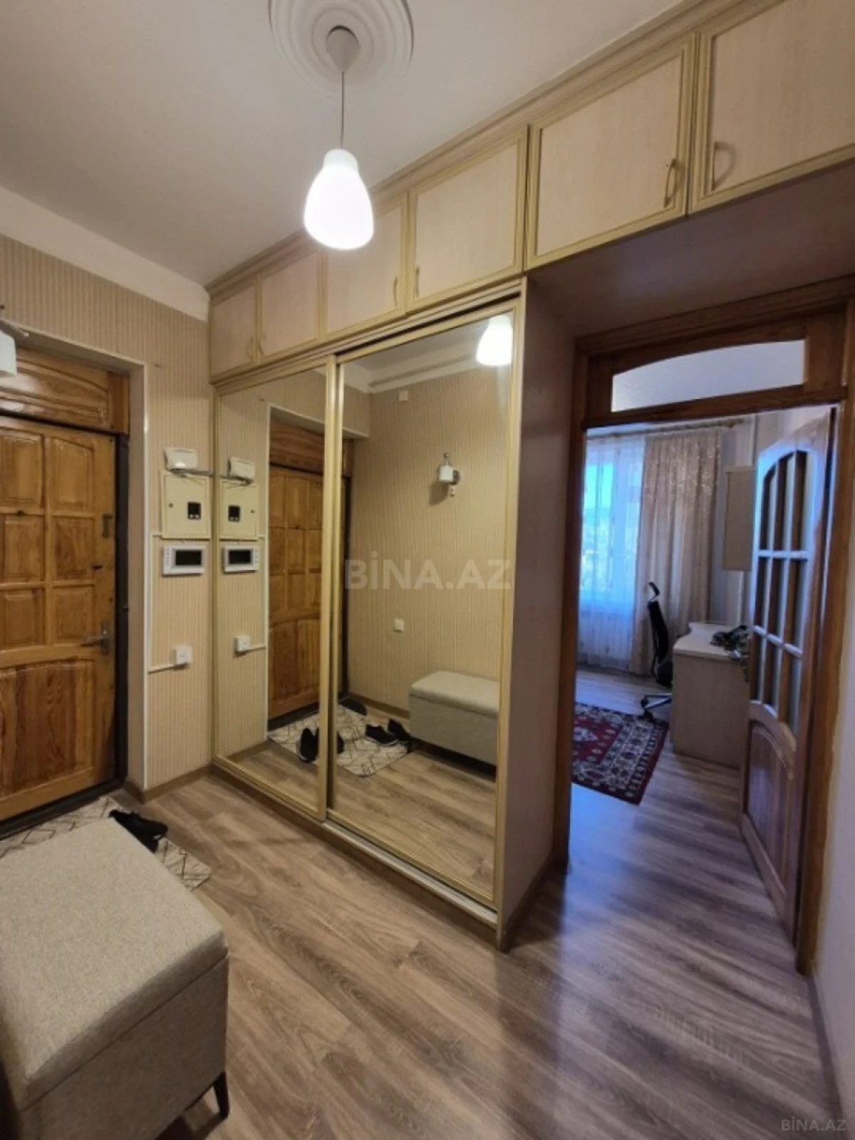 Kirayə verilir 3 otaqlı mənzil 110 m²