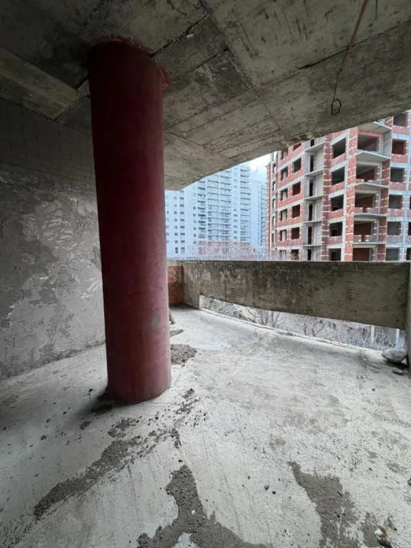 Satılır 4 otaqlı mənzil 205 m²