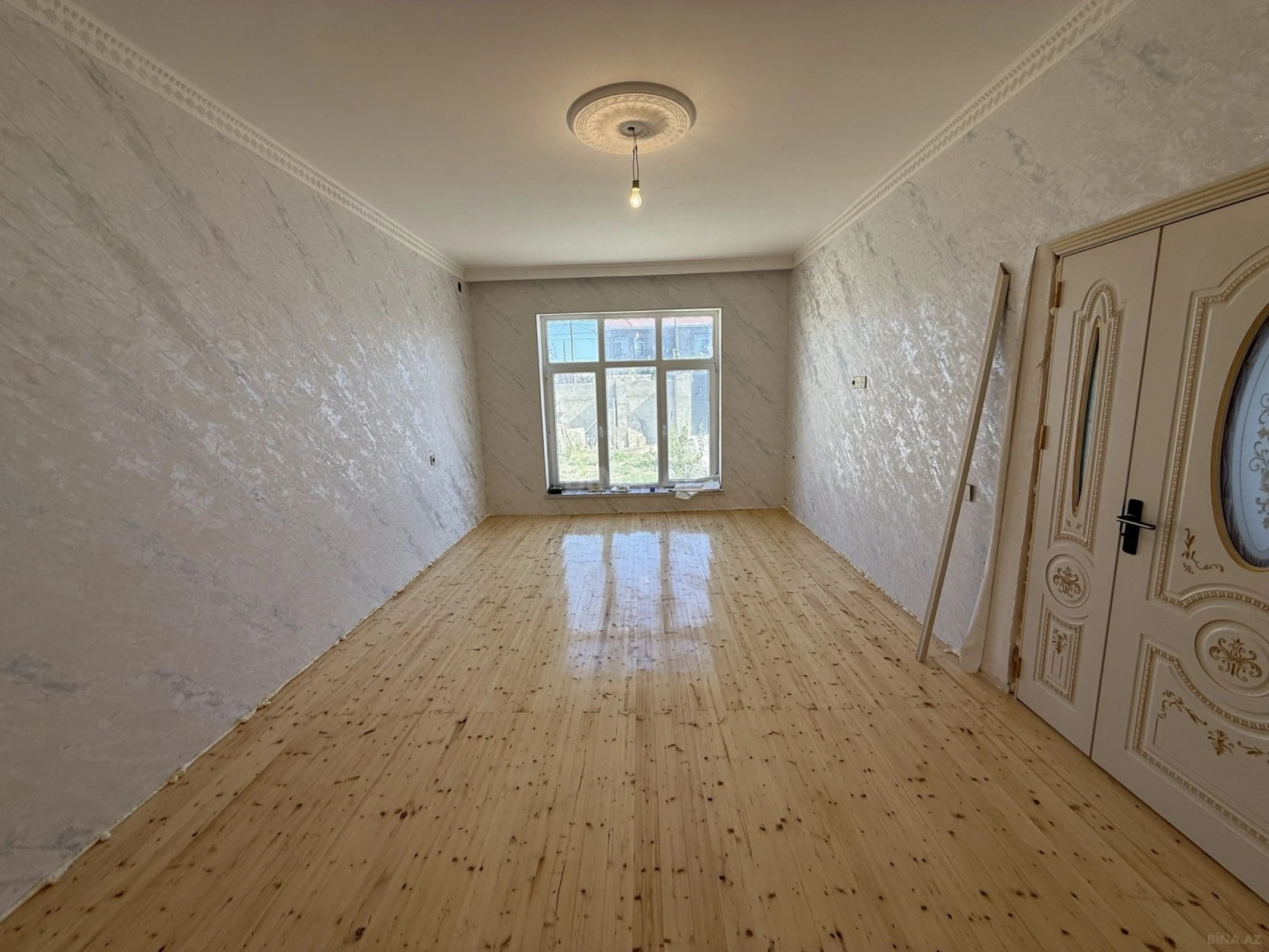 Satılır 3 otaqlı həyət evi 100 m²