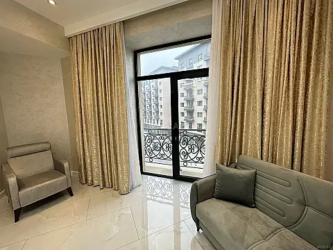 Kirayə verilir 3 otaqlı mənzil 100 m²