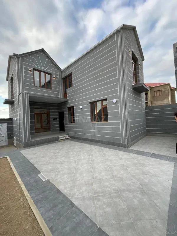 Satılır 4 otaqlı həyət evi 120 m²