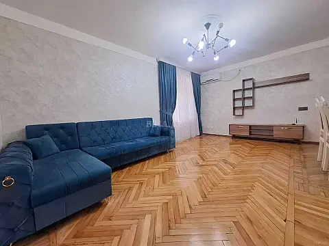 Satılır 2 otaqlı mənzil 50 m² — Bakı, İnşaatçılar 2 otaq 50.00 m²