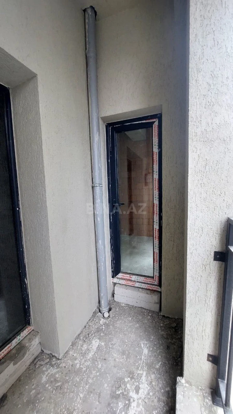 Satılır 2 otaqlı mənzil 90.5 m²