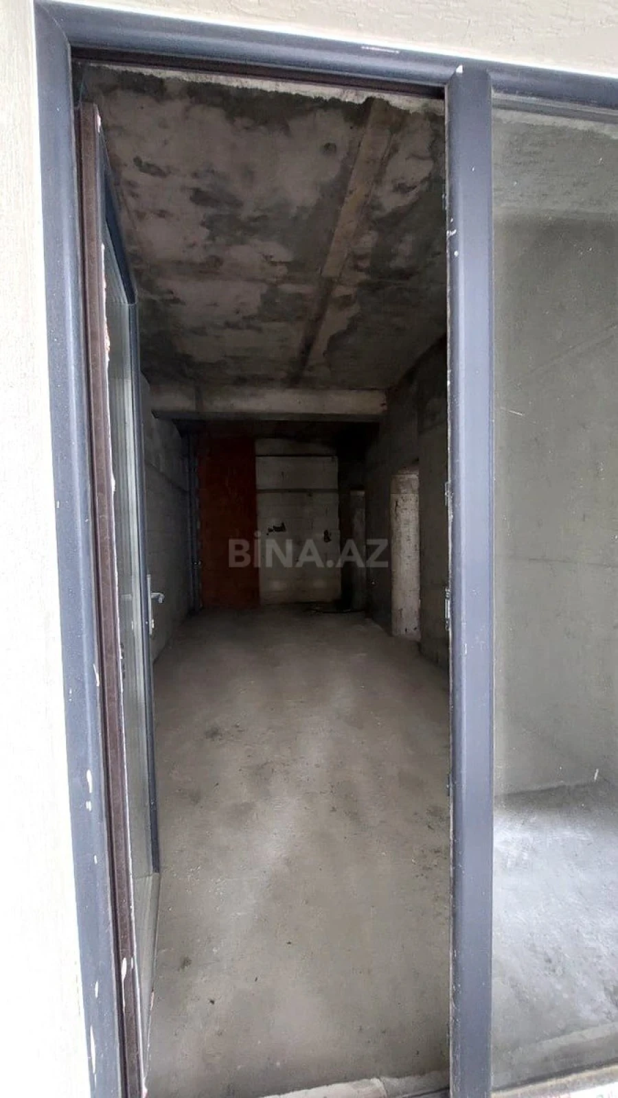 Satılır 2 otaqlı mənzil 90.5 m²