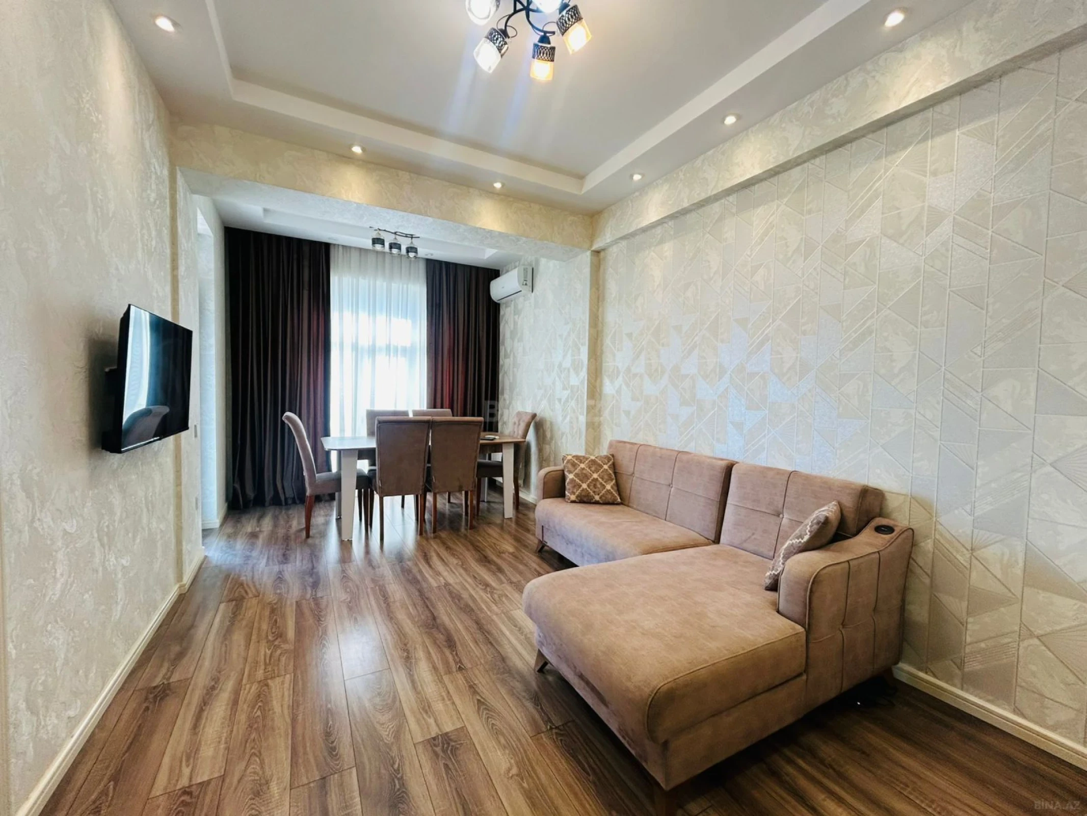 Kirayə verilir 2 otaqlı mənzil 62 m²