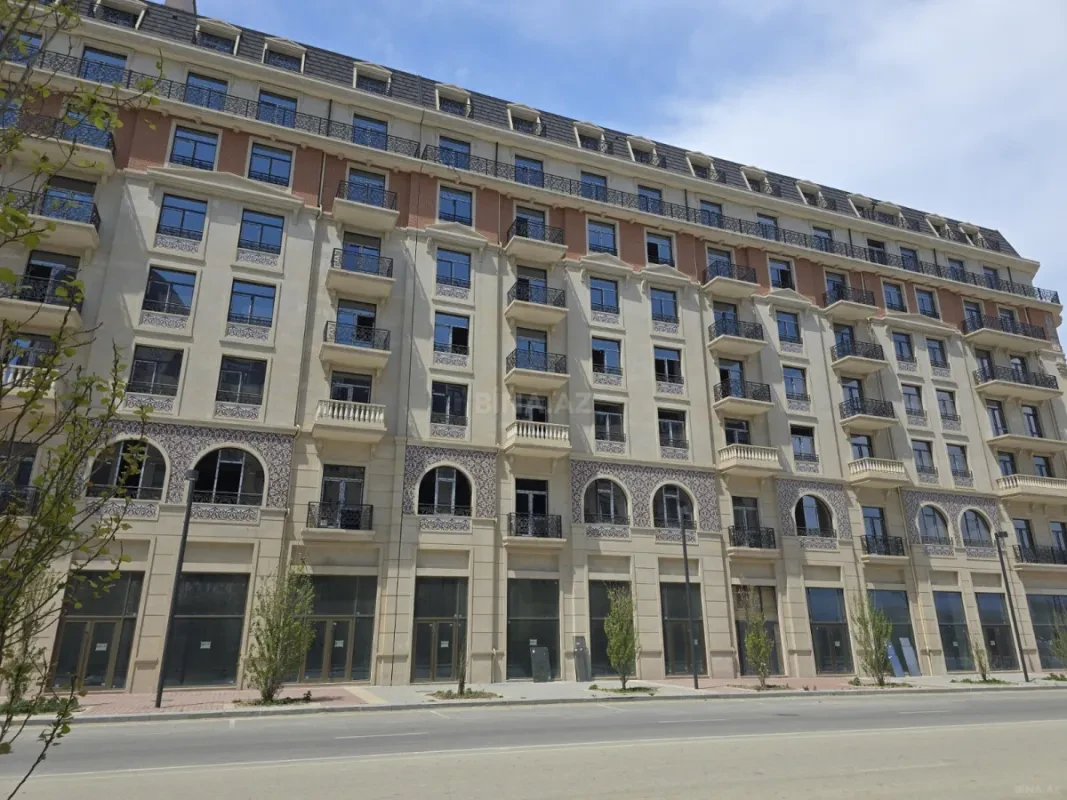 Satılır 3 otaqlı mənzil 139 m²