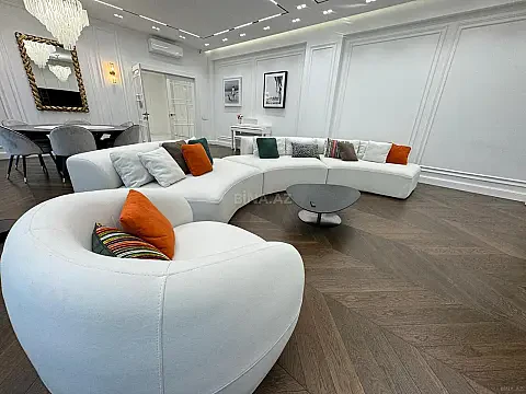 Satılır 4 otaqlı mənzil 328 m² — Bakı 4 otaq 328.00 m²
