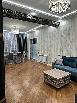 Kirayə verilir 4 otaqlı mənzil 190 m² — Bakı 4 otaq 190.00 m²