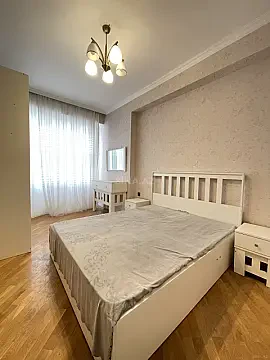 Satılır 2 otaqlı mənzil 52 m² — Bakı, Memar Əcəmi yanı 2 otaq 52.00 m²