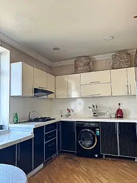 Satılır 3 otaqlı mənzil 110 m² — Bakı 3 otaq 110.00 m²