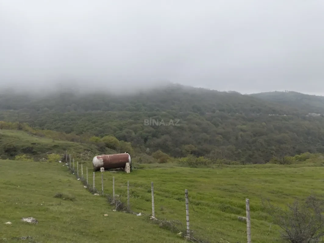 Satılır torpaq sahəsi 200 m²