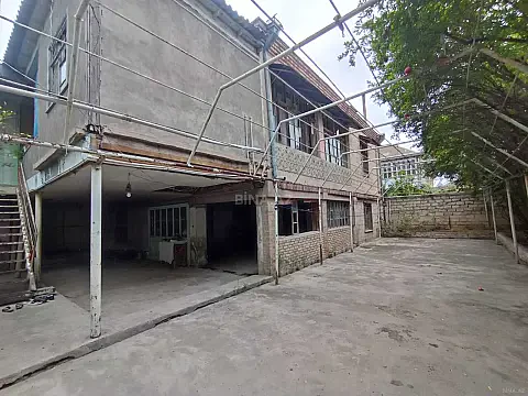 Satılır 7 otaqlı həyət evi 260 m² — Yevlax 7 otaq 260.00 m²