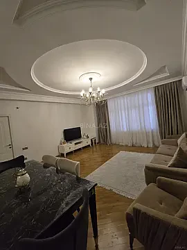 Satılır 3 otaqlı mənzil 122 m² — Bakı 3 otaq 122.00 m²