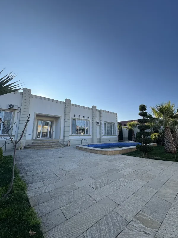 Satılır 6 otaqlı həyət evi 285 m²