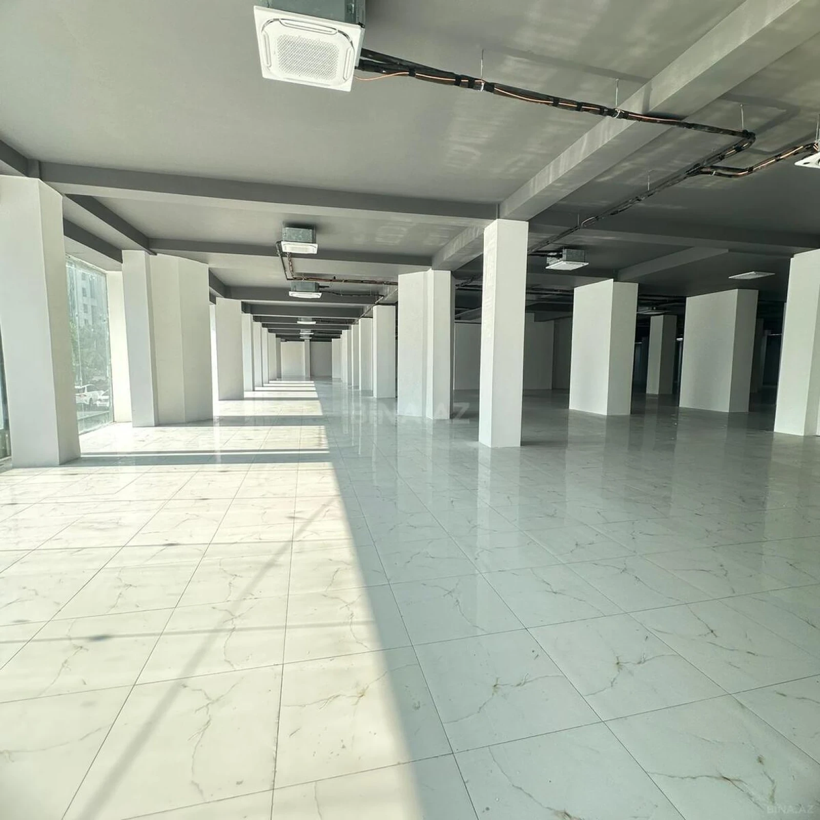 Kirayə verilir obyekt 2000 m²