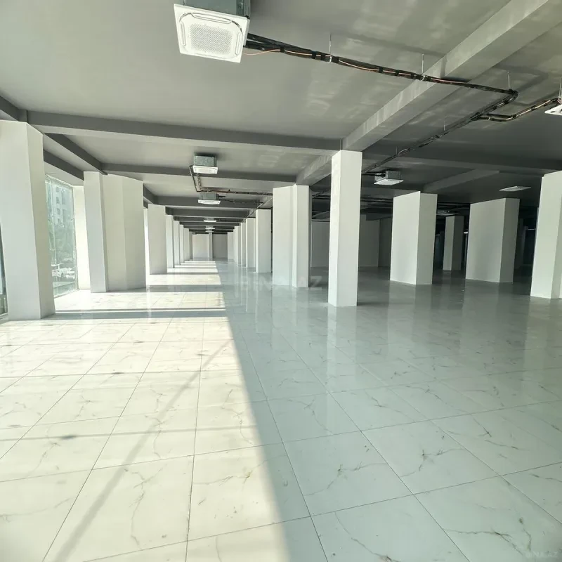 Kirayə verilir obyekt 2000 m²
