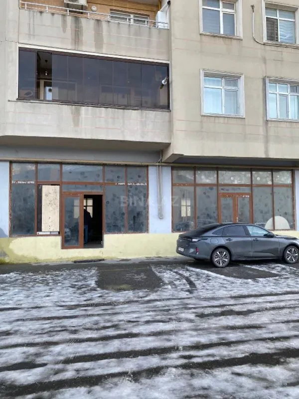 Satılır obyekt 400 m²