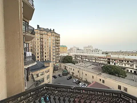 Satılır 3 otaqlı mənzil 138 m² — Bakı, Sahil qəs. 3 otaq 138.00 m²