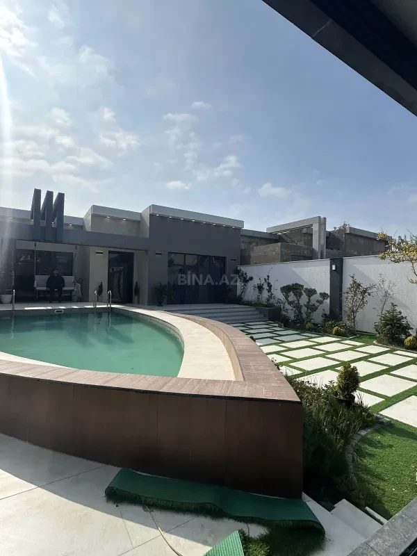 Satılır 4 otaqlı həyət evi 250 m²