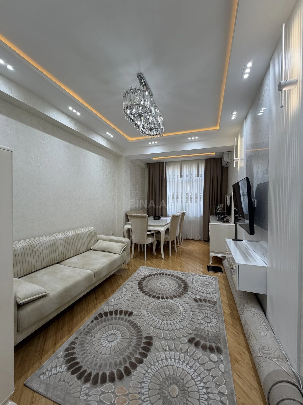 Satılır 3 otaqlı mənzil 91 m²