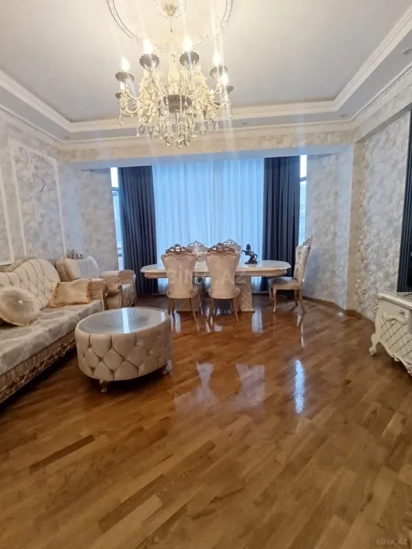 Kirayə verilir 3 otaqlı mənzil 95 m²