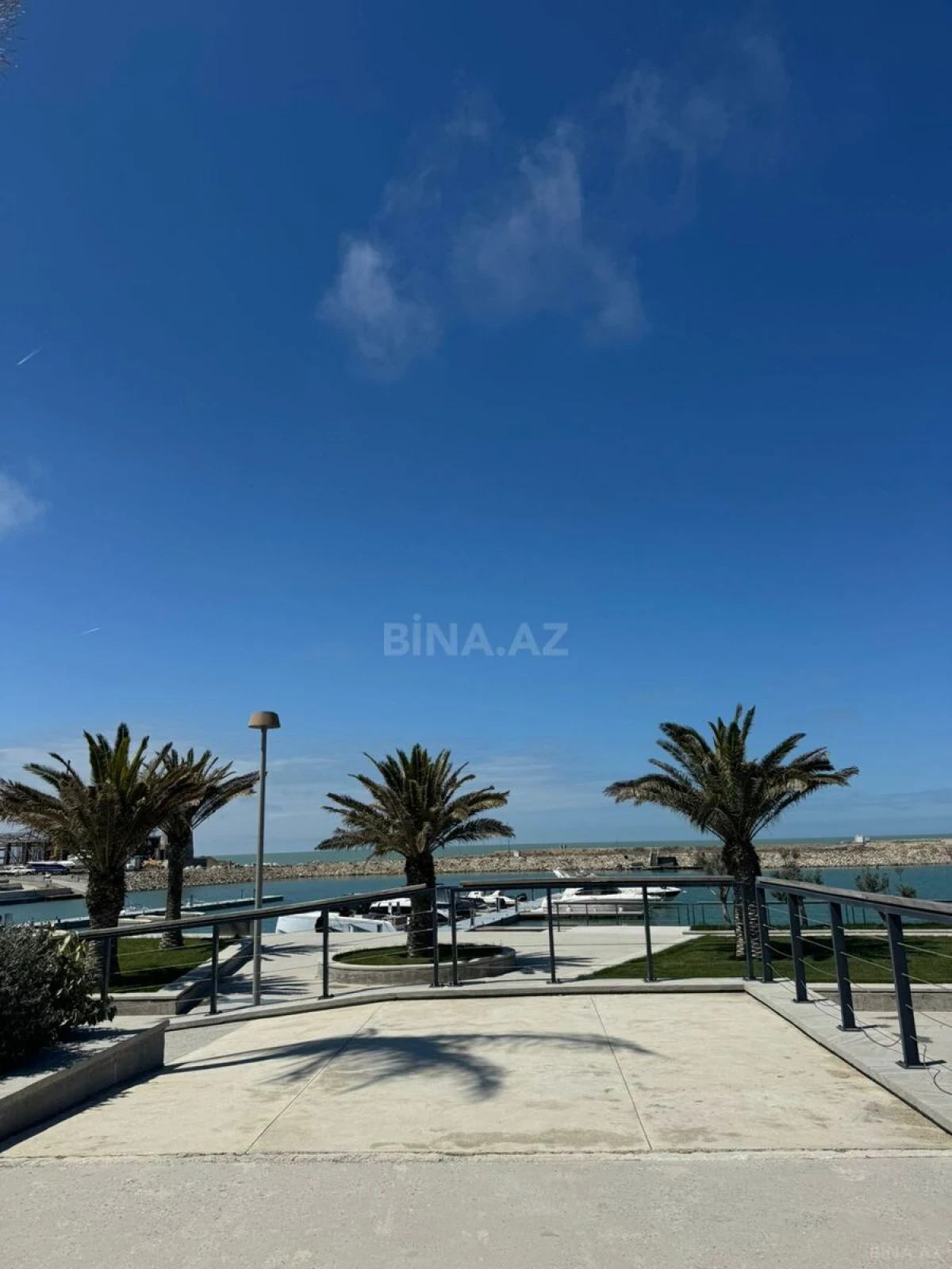 Satılır 1 otaqlı mənzil 42 m²