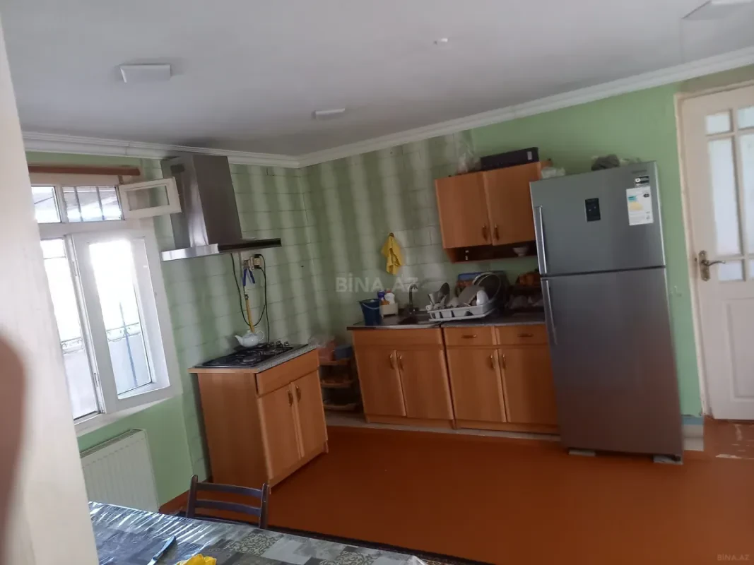 Satılır 6 otaqlı həyət evi 140 m²