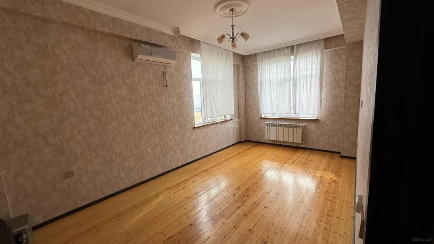 Satılır 2 otaqlı mənzil 65 m²