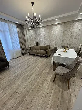 Satılır 2 otaqlı mənzil 83 m² — Bakı 2 otaq 83.00 m²