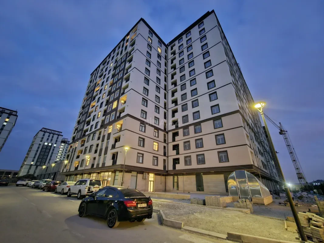 Satılır 3 otaqlı mənzil 83 m²