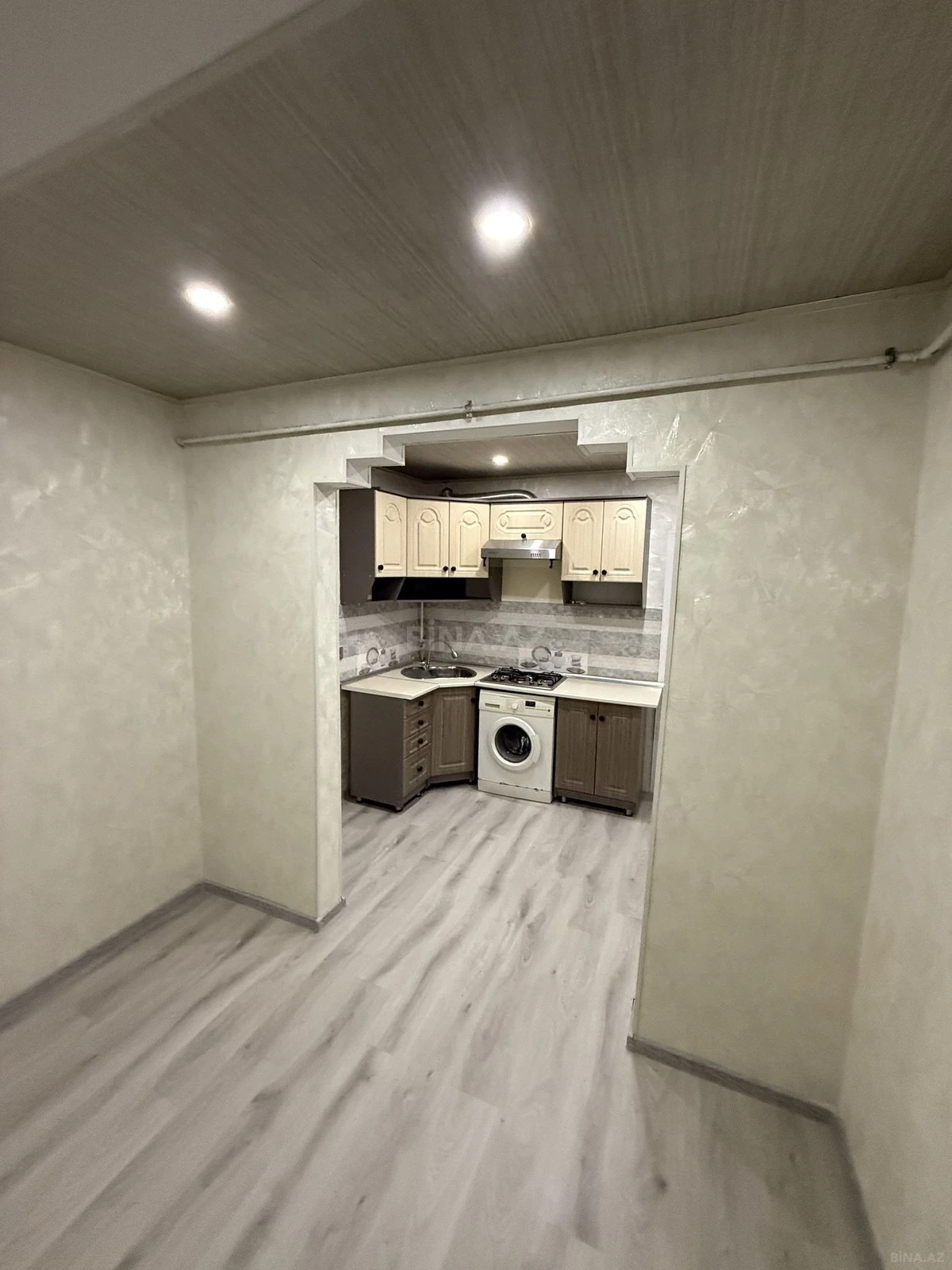 Satılır 2 otaqlı mənzil 60 m²
