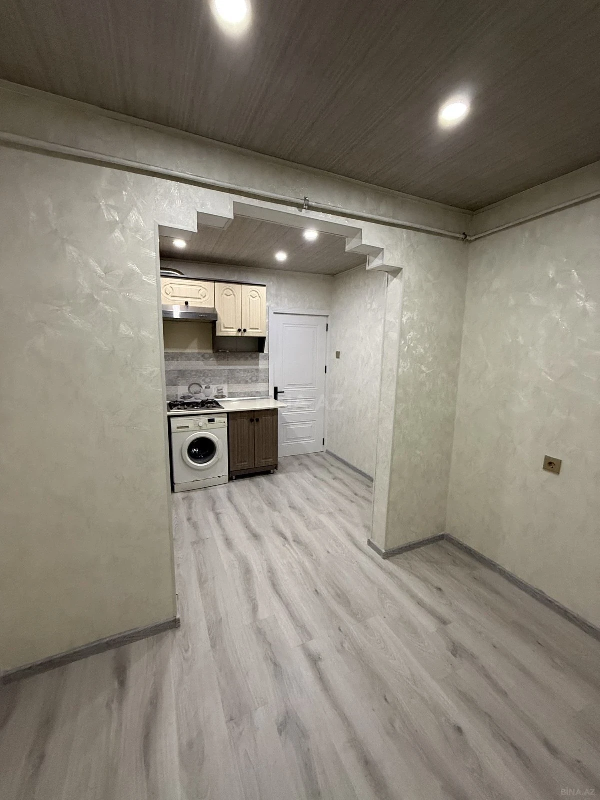 Satılır 2 otaqlı mənzil 60 m²