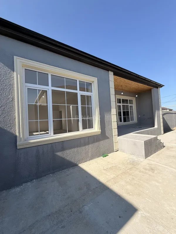 Satılır 4 otaqlı həyət evi 140 m²