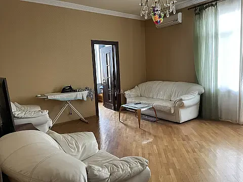 Satılır 3 otaqlı mənzil 105 m² — Bakı 3 otaq 105.00 m²