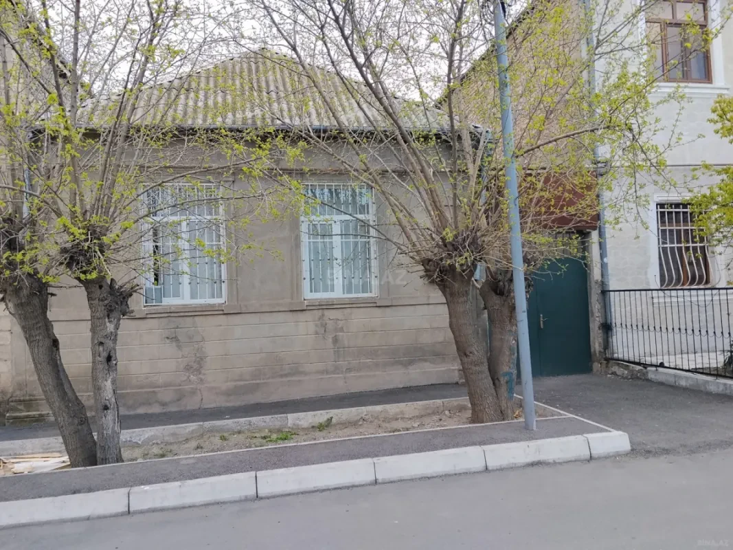 Satılır 3 otaqlı mənzil 83 m²