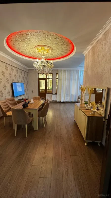 Kirayə verilir 3 otaqlı mənzil 130 m²