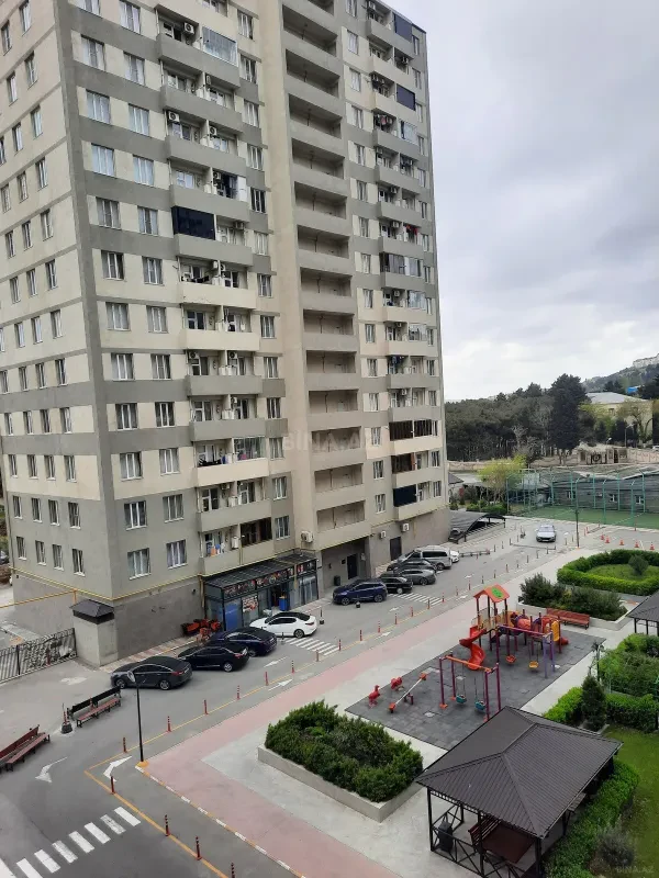 Satılır 3 otaqlı mənzil 96 m²