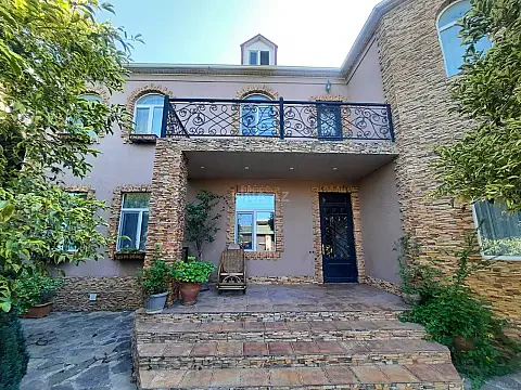 Kirayə verilir 4 otaqlı həyət evi 250 m² — Bakı, Mərdəkan 4 otaq 250.00 m²