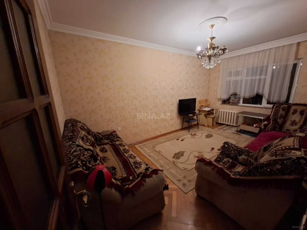 Kirayə verilir 2 otaqlı mənzil 77 m²