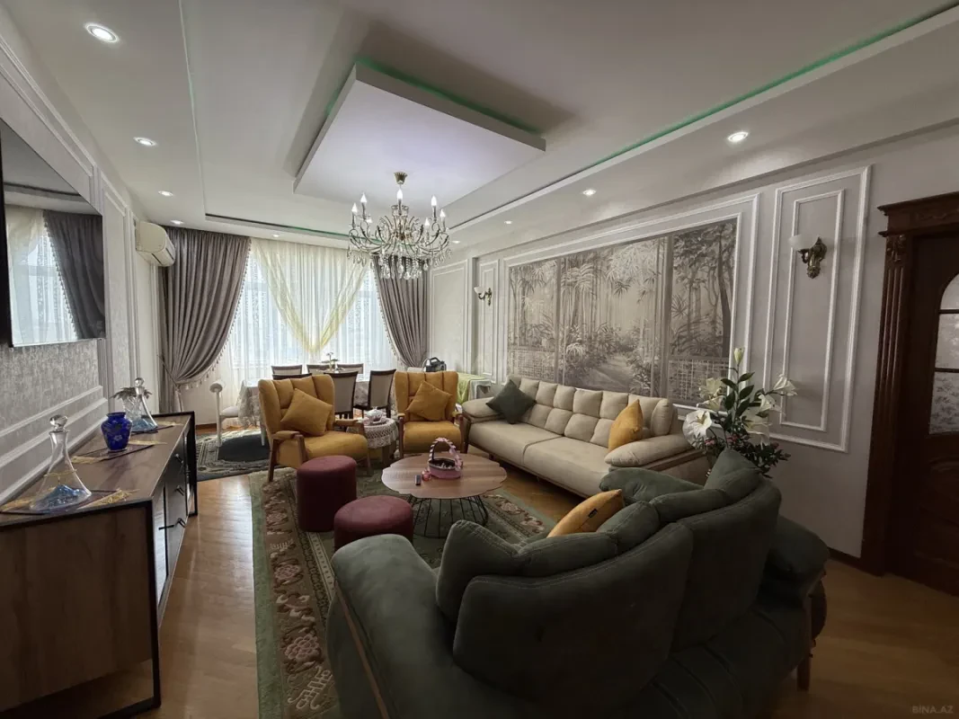 Satılır 4 otaqlı mənzil 140 m²