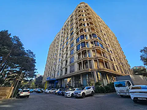 Satılır 4 otaqlı mənzil 219 m² — Bakı, Əhmədli 4 otaq 219.00 m²