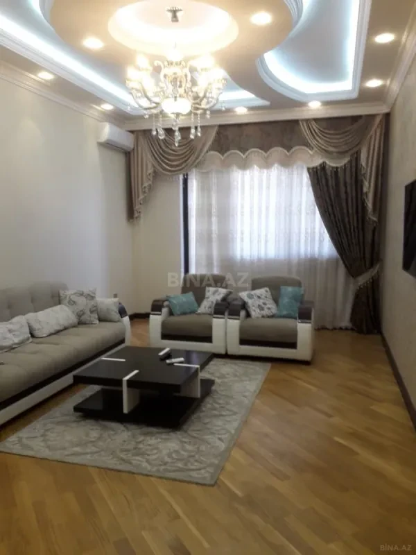 Kirayə verilir 2 otaqlı mənzil 100 m²