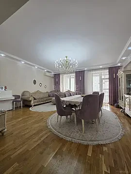 Satılır 4 otaqlı mənzil 167 m² — Bakı, İnşaatçılar 4 otaq 167.00 m²
