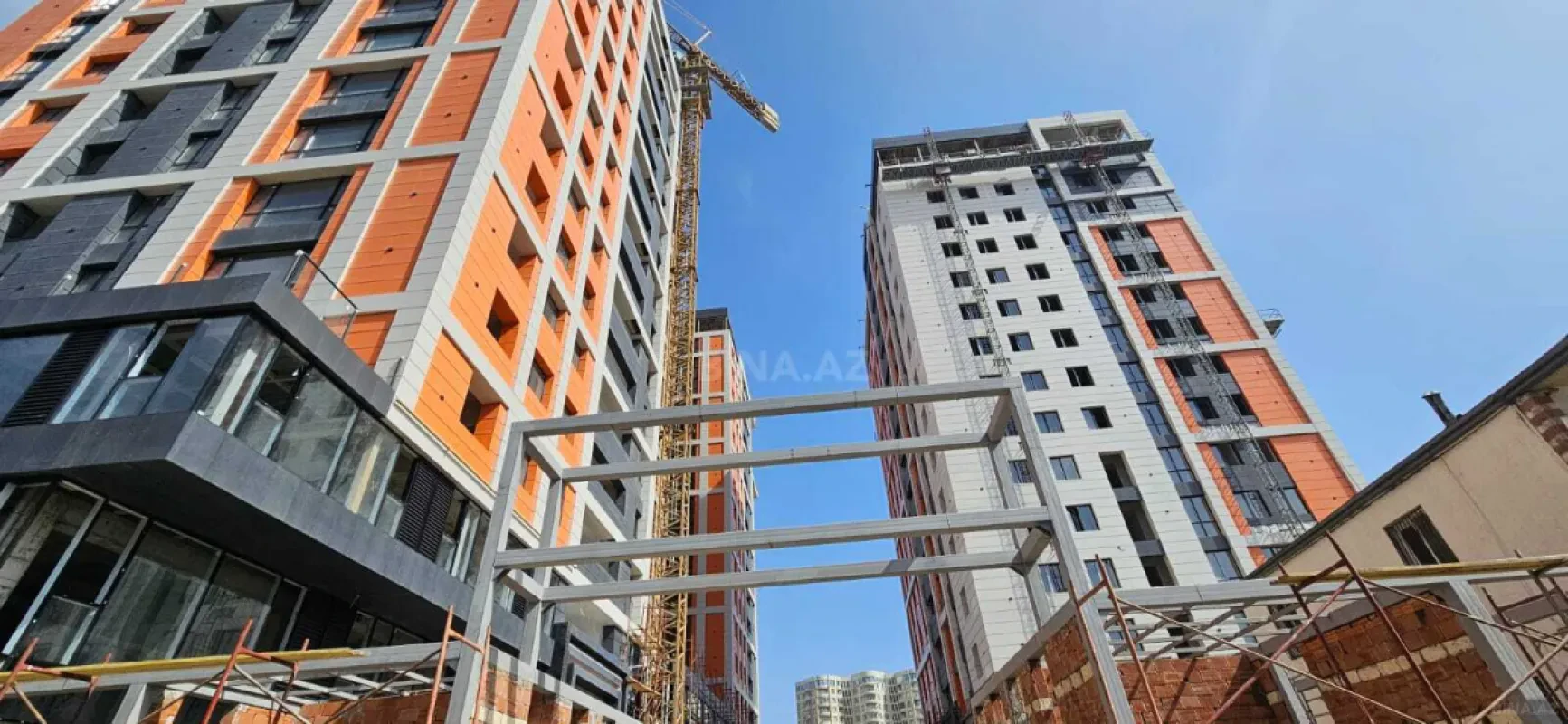 Satılır 3 otaqlı mənzil 123.5 m²