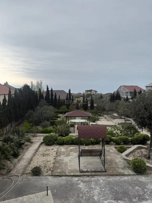 Kirayə verilir 4 otaqlı həyət evi 300 m²